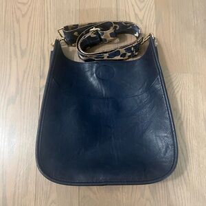 AHDORNED Elegant Navy Blue Leather Women's Messenger Bag